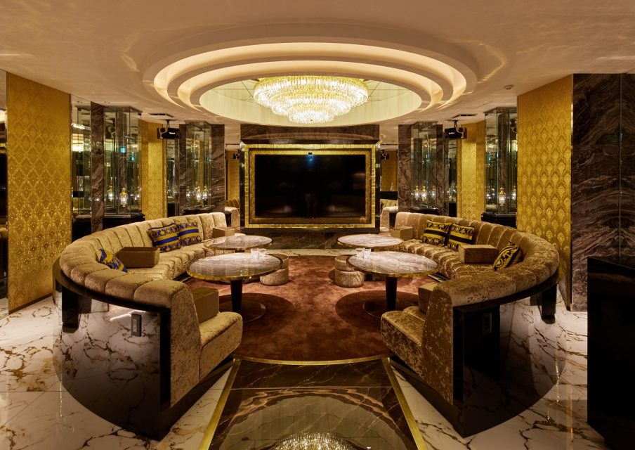 シン・空間研究所の「CLUB LOUNGE LiLi Royal」事例写真